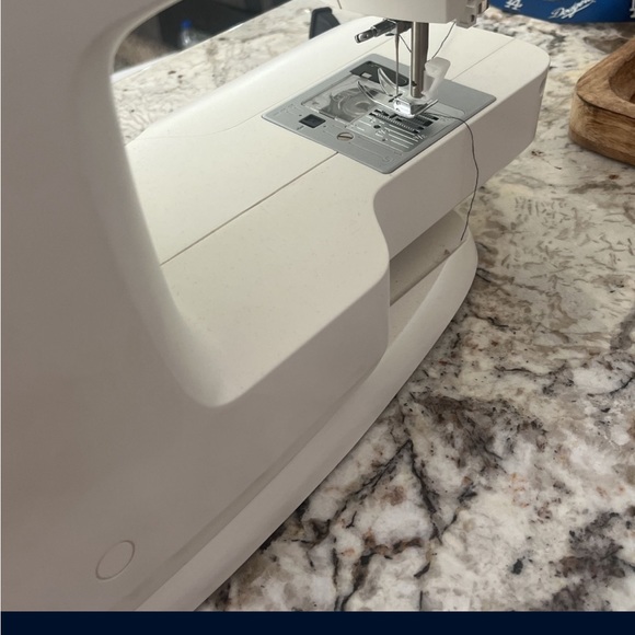 Sewing machine-Singer|Simple - Picture 5 of 6